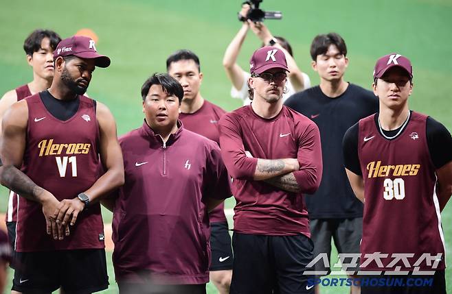 '이제 곧 만나는 한화-KIA 긴장해' 적응 훈련 나선 호주리그 MVP, 키움 새로운 외국인 왼손투수 웰스