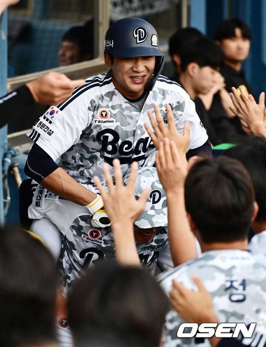 ‘강정호 고액 과외→2군행’ 휘문고 오타니 홈런포 터졌다! “두산에 꼭 필요한 선수” 감독대행 기대에 부응할까