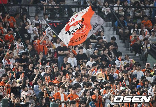 KBO 지금껏 이런 적 없었다, 시즌 절반이 지났는데…1위 한화부터 7위 KT까지 '5.5G 초박빙'