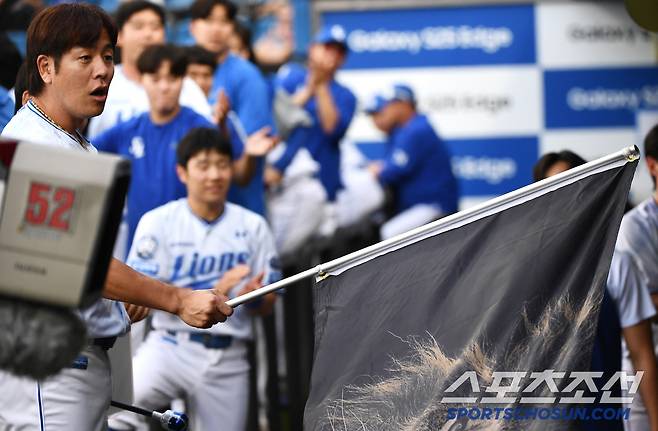 만루포 친 박병호 꾸짖은 강민호...’소 귀에 경 읽기’란 이런 상황? [대구 현장]