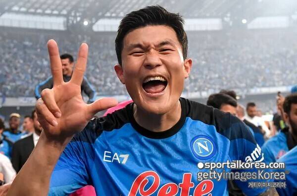 '韓 축구' 역사상 이런 선수가 있었나? 김민재, 나폴리 복귀설 재점화!→콘테의 오랜 염원