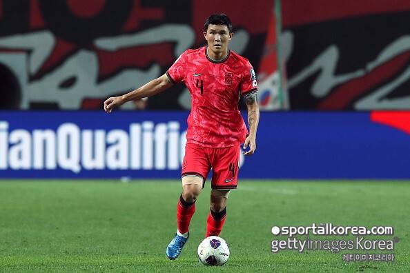 '韓 축구' 역사상 이런 선수가 있었나? 김민재, 나폴리 복귀설 재점화!→콘테의 오랜 염원