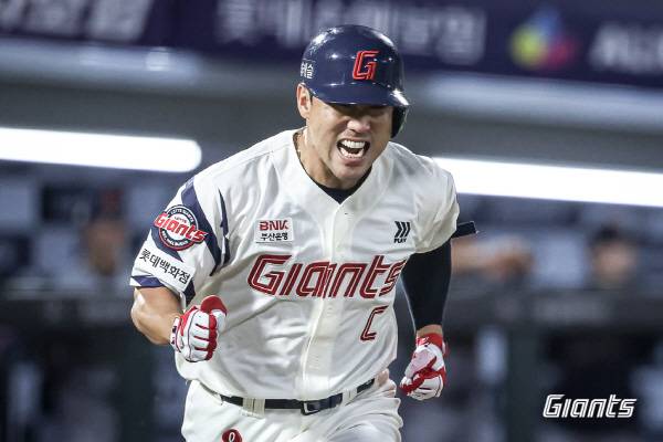 '3위 자리' 건 롯데·삼성 맞대결…순위 경쟁 날로 ‘과열’