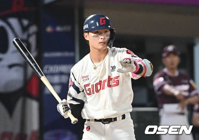 '대퇴부 근육 손상' 윤동희, 재검진 결과 80% 회복...근육 재활 운동 돌입-2주 후 재검진[오!쎈 부산]