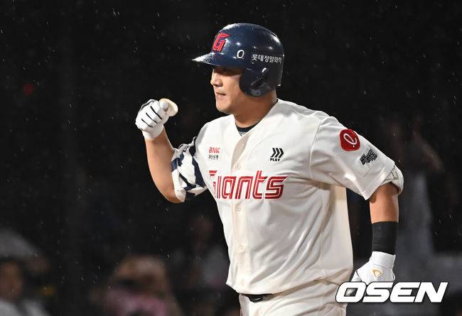 '6이닝 1실점' 감보아 설욕 성공+정훈 쐐기포+김원중 3년 20SV...롯데 3연승 질주, 23G 연속 매진은 실패 [부산 리뷰]