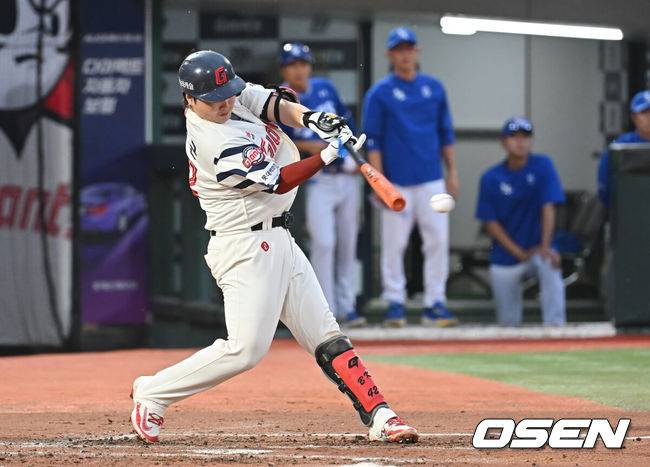 '6이닝 1실점' 감보아 설욕 성공+정훈 쐐기포+김원중 3년 20SV...롯데 3연승 질주, 23G 연속 매진은 실패 [부산 리뷰]