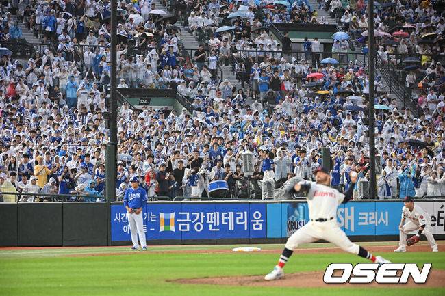 '이럴 수가!' 3연전 모두 매진이었는데, 758석 부족해서 롯데 23G 연속 매진 실패…장맛비가 앗아간 'KBO 44년 새역사'
