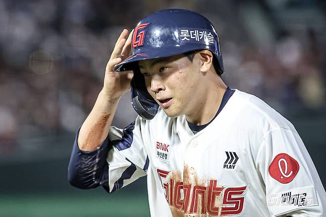 불꽃야구→롯데행→KBO 1호 안타…김성근-이대호의 한마디를 가슴에 새겼다
