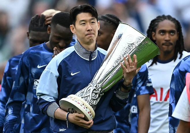 여기도 손흥민, 저기도 손흥민, 반대편에도 손흥민...EPL 2020년대 최고의 피니셔 등극, 그야말도 압도적