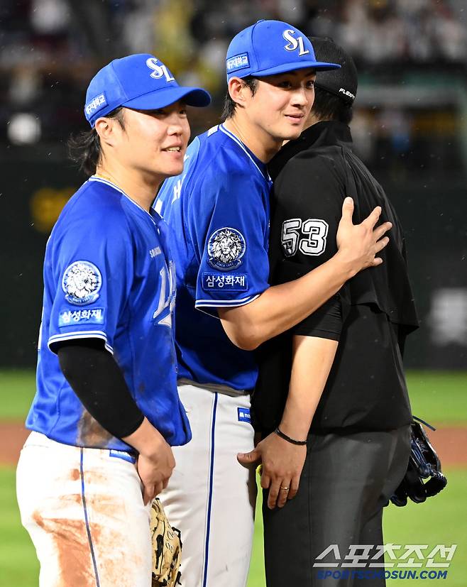 '강민호 격분 → 심판과 벤클' 결과는 훈훈?
