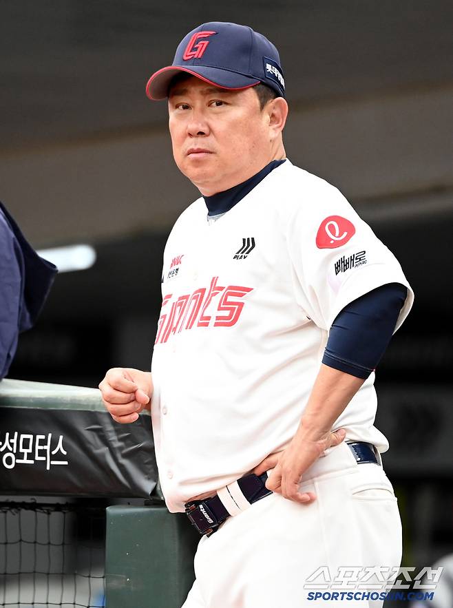 '홈런 친 상일까, 엉덩이 맞은 복수일까' 38세 노장, 451일만의 좌익수 선발출격이었는데…야속한 장맛비 [부산현장]