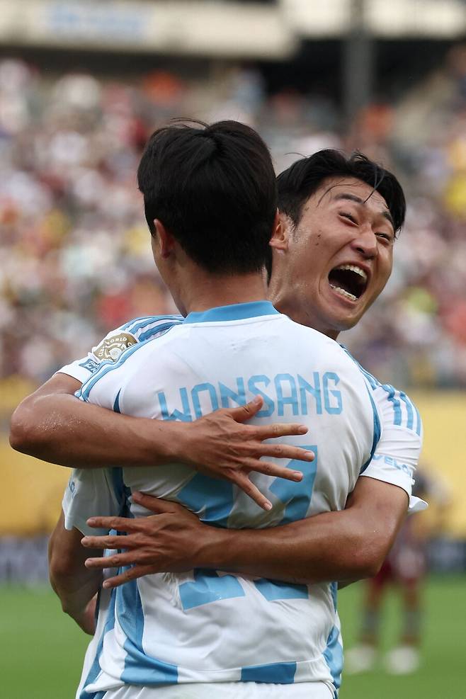 韓 축구 ‘대이변’ 가능했다…김판곤의 울산, ‘남미 챔피언’ 플루미넨시에 2-4 ‘졌잘싸’ 아쉬운 패배 ‘클럽월드컵 조기 탈락 확정’