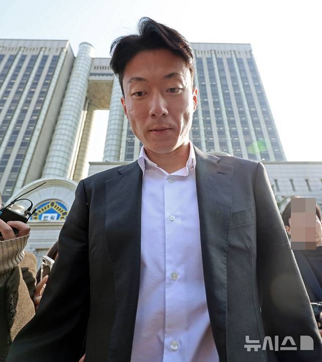 '불법 촬영' 황의조, 재판부에