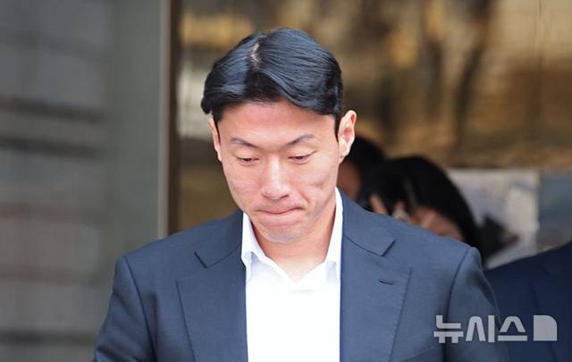 '불법 촬영' 황의조, 재판부에