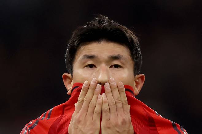 [오피셜] 韓 축구 초대박 희소식! ‘철기둥’ 마침내 돌아왔다…‘아킬레스건 부상 이탈’ 김민재, 밝은 표정 속 팀 훈련 복귀