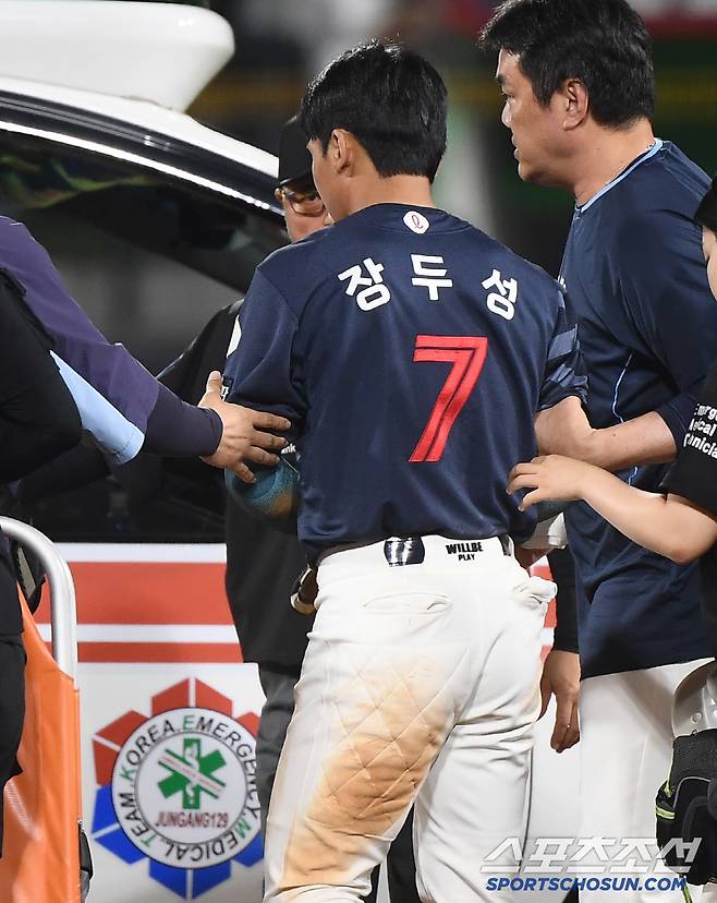 1번타자 고민 롯데, 왜 2할대 김동혁이 계속 출전하나...엄청난 반전이 숨어있다