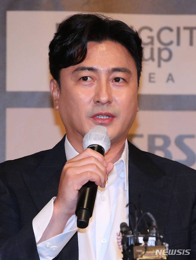 '행정가 첫 출발' 안정환