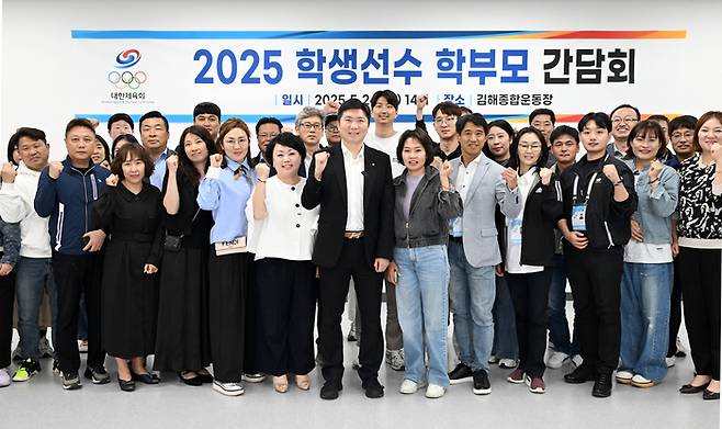 ‘체육대통령’ 유승민 취임 4개월 “100점 못 줘도 100% 했다…새 정부와 협력, 체육 개혁 본격화” [창간40주년 인터뷰]