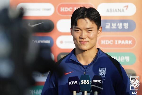 '국가대표' 오현규, 159억 명문 구단 러브콜 터졌다!...