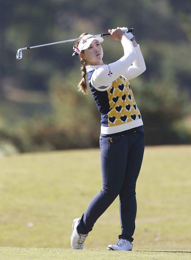 ‘LPGA 고전’ 윤이나에게 백규정 “적응할 시간이 필요할뿐” 조언