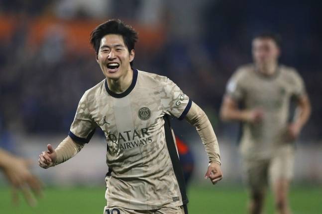 韓축구 환호! '메시 연상 시킨다' 극찬 받아온 이강인, 진짜 메시 만난다...PSG vs 마이애미 '클럽월드컵 16강' 격돌