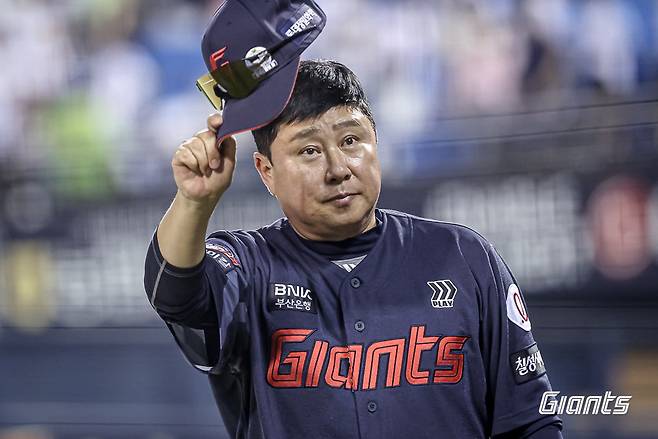 하늘이 롯데 편인가…쉬면서 0.5경기 차 추격, 2위가 문 앞까지