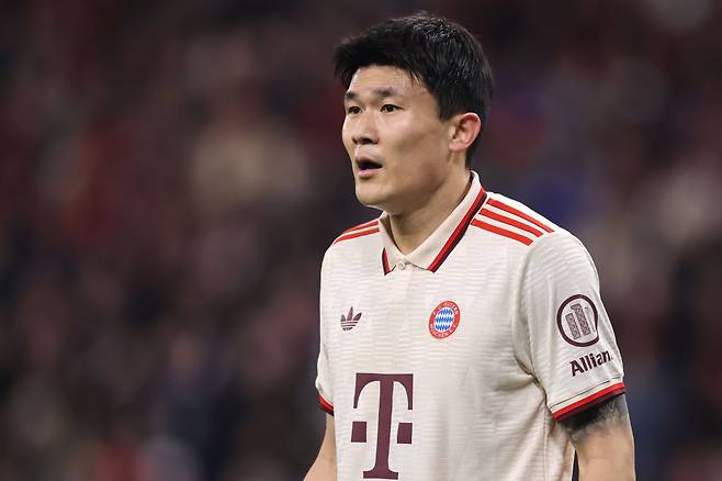 韓 축구 초대박! ‘EPL 챔피언’ 리버풀 ‘폭풍 영입’…이적료 552억까지 낮아진 ‘방출 대상’ 김민재 노린다