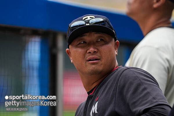 '前 롯데 코치'가 MLB 최초 '한국계 감독' 될 수도 있다고?…現 감독 계약 연장설에 '묵묵부답' 미네소타, 경질 시 '행크 콩거' 물망