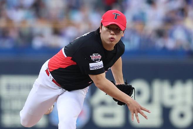 훈련 중 아니면 보호도 없다…KIA 황동하 사례가 보여준 KBO 규정의 허점