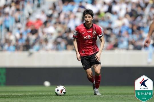 '은퇴하겠다 했더니...' 기성용, 서울과 결별 뒤 포항행 결정