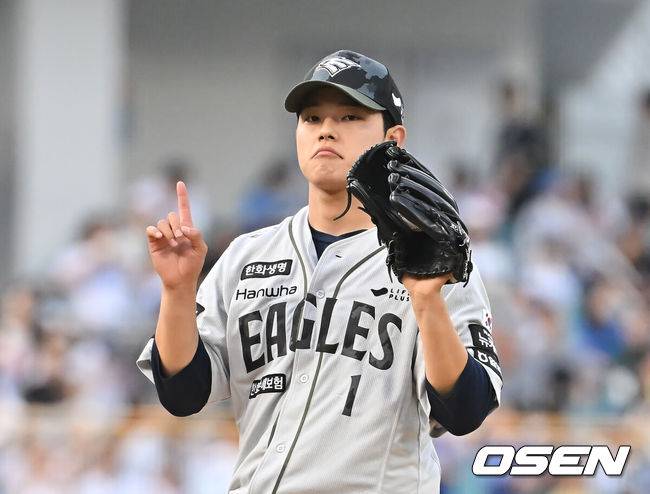 '158km' 삼성 킬러 문동주, 대구서 또 웃었다…한화 1위 질주, 리베라토 맹활약 [대구 리뷰]
