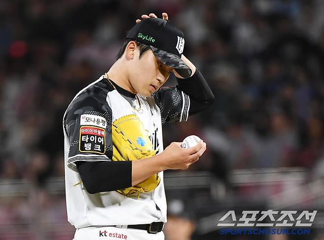 '그 무섭던 돌직구가 사라졌다' 압도적 SV 1위였는데...악몽같은 6월, 경쟁자들 추월 직전, 도대체 무슨 일이
