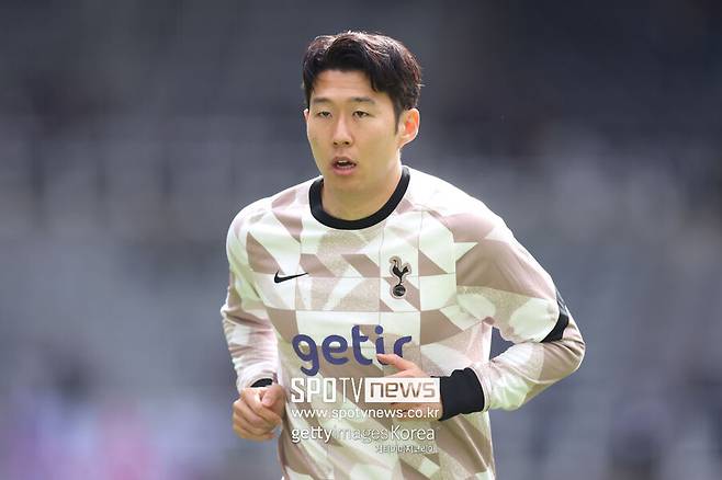 '이럴 수가' 새 유니폼 입고 '찰칵 세리머니' 못한다?…
