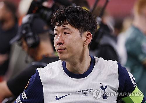 손흥민 '1초 사태' 일파만파!…이건 나간다는 뜻?→