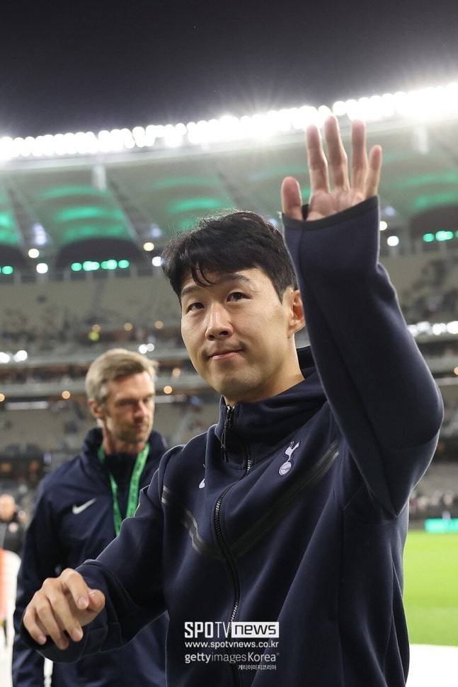 '韓 축구 비보' 토트넘 새 출발 위해 나가주길 바란다