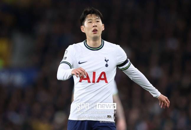 '韓 축구 비보' 토트넘 새 출발 위해 나가주길 바란다