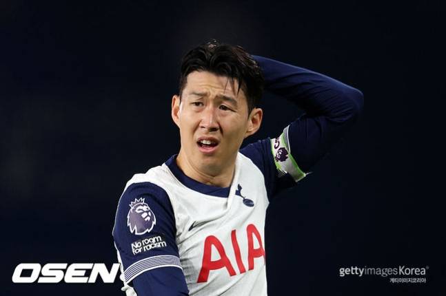 '손흥민 NO-솔란케 OK!' 토트넘, 유니폼 공개서 손흥민 지우며 '이적료 챙길' 고민만