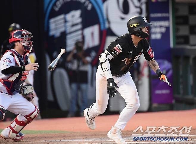 트레이드 대박! 팀타율 1위 롯데 밀봉 → '벌써 9승' 오원석, KT도 40승 합류. 위닝시리즈 확보
