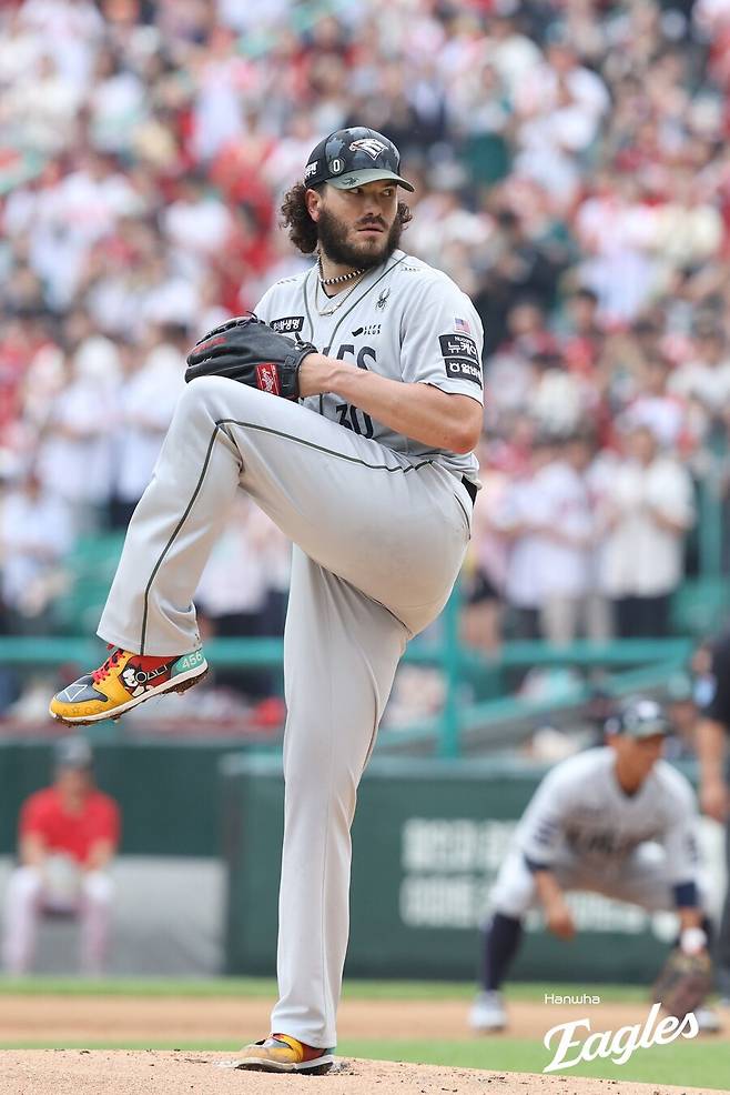최재훈도 같이 MLB 가야 하나… 스카우트 총출동, 하지만 ‘순정남’ 폰세에게는 오직 동료뿐