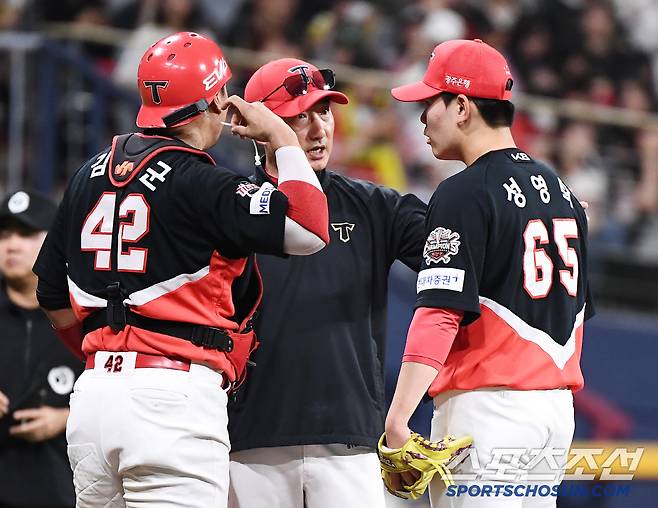 ERA 0.90 신인의 반성, KIA 팬들 열광할 수밖에…