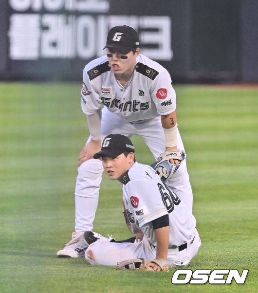 데뷔 첫 선발 출장→멀티히트...불 뿜었던 육성 신화' 박찬형, 허벅지 단순 경련으로 교체 [오!쎈 부산]