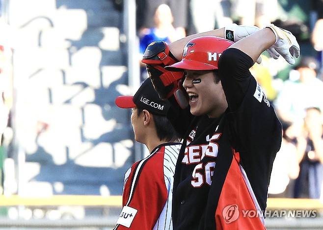 프로야구 KIA, LG 10점 차 완파…6월에만 15승7패 월간 승률 1위