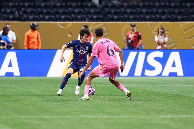 ‘세계 최고 팀에서 뛰는 한국인’ 메시 제압했다! 이강인, 20분 동안 맹활약…PSG 클럽월드컵 8강 진출 ‘인터 마이애미 4-0 대파’