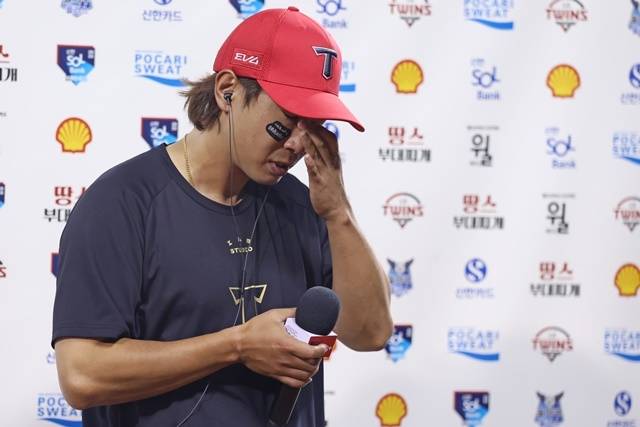 “건강히 12월 딸과 함께 봤으면, 사랑한다”…끝내 눈물 감추지 못한 KIA 고종욱, 아내에게 진심 전했다 [MK인터뷰]