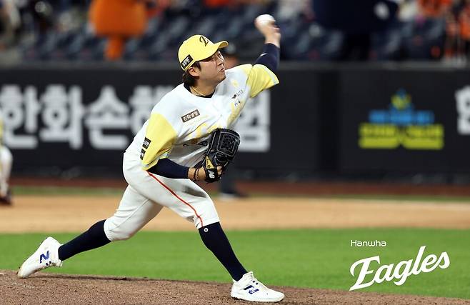 한화에 김서현-폰세 말고 1점대 또 있다… FA 시장 잔잔한 파도? 레전드도 “달라졌다” 칭찬