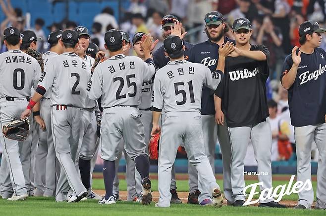 ‘33년 만에 1위, 지켜야 한다’ 한화, 반환점까지 9경기 ‘운명의 레이스’ 돌입 [SS시선집중]