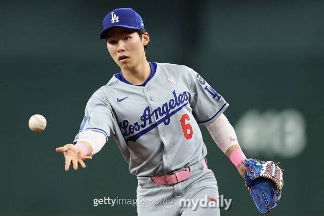 '로버츠 비겁한 변명이십니다' 김혜성 좌완 상대 8할에도 벤치 신세 이유 밝혀졌다... 美 현지도 고개 절레절레