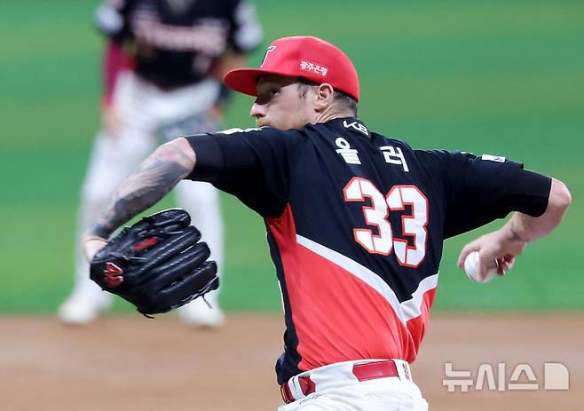 에이스 네일과 강력한 원투펀치…KIA 2선발 고민 지운 올러