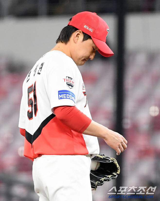 '타이거즈 역대 최초' 이 선수 그만뒀으면 어쩔 뻔했나…