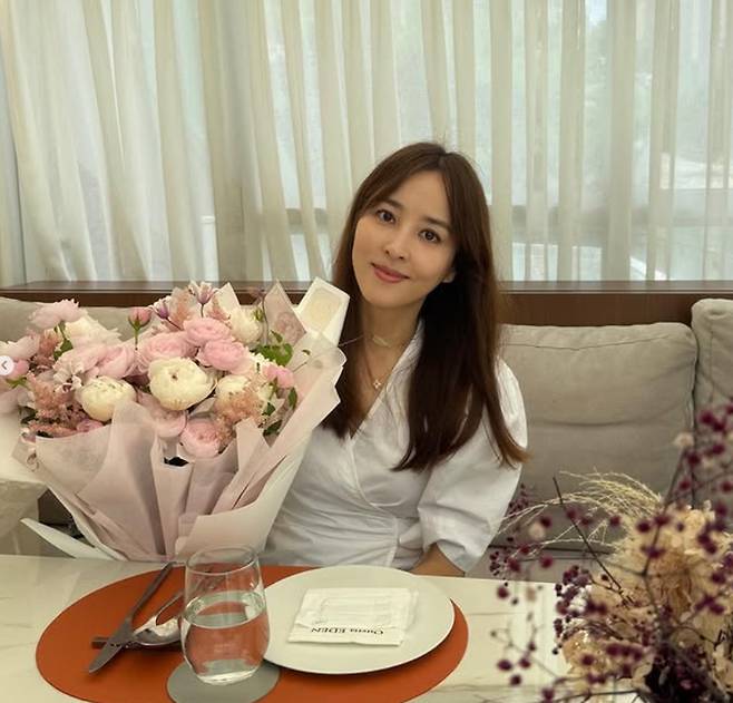 기성용, 이적 아픔 속 한혜진과 결혼 12주년…“착한 남편, 바보 아빠”